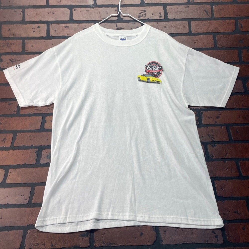 Anvil Men's White Corvette 35th Anniversary Graphic T-Shirt Car Enthusiast Y2K